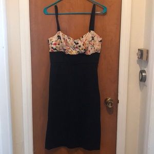 Diane Von Furstenberg Size 8 Floral and Navy Dress